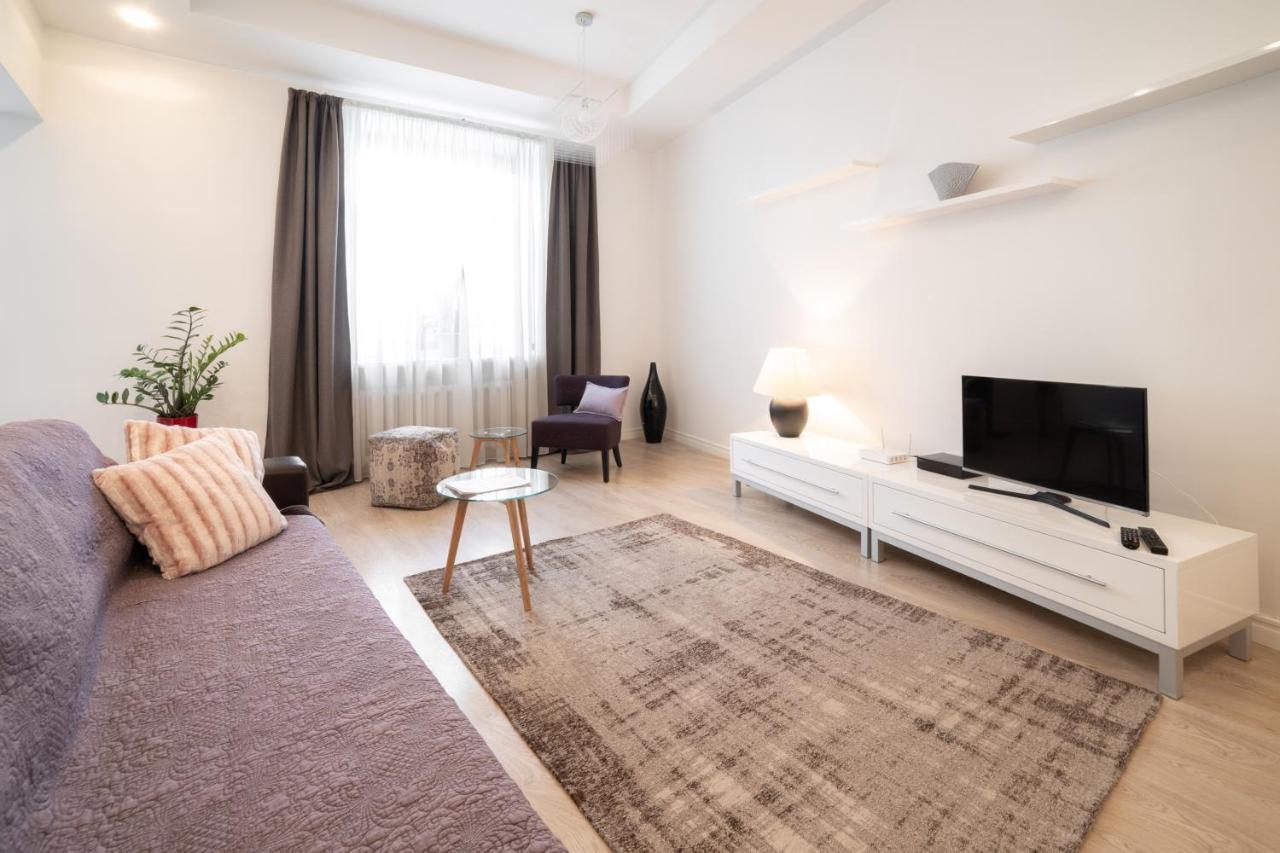 Apartment In *