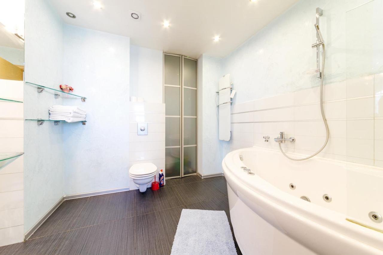 Apartment Brivibas Lux *