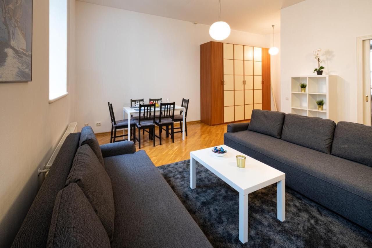 Old Two Floor Palasta Loft With River View Apartment