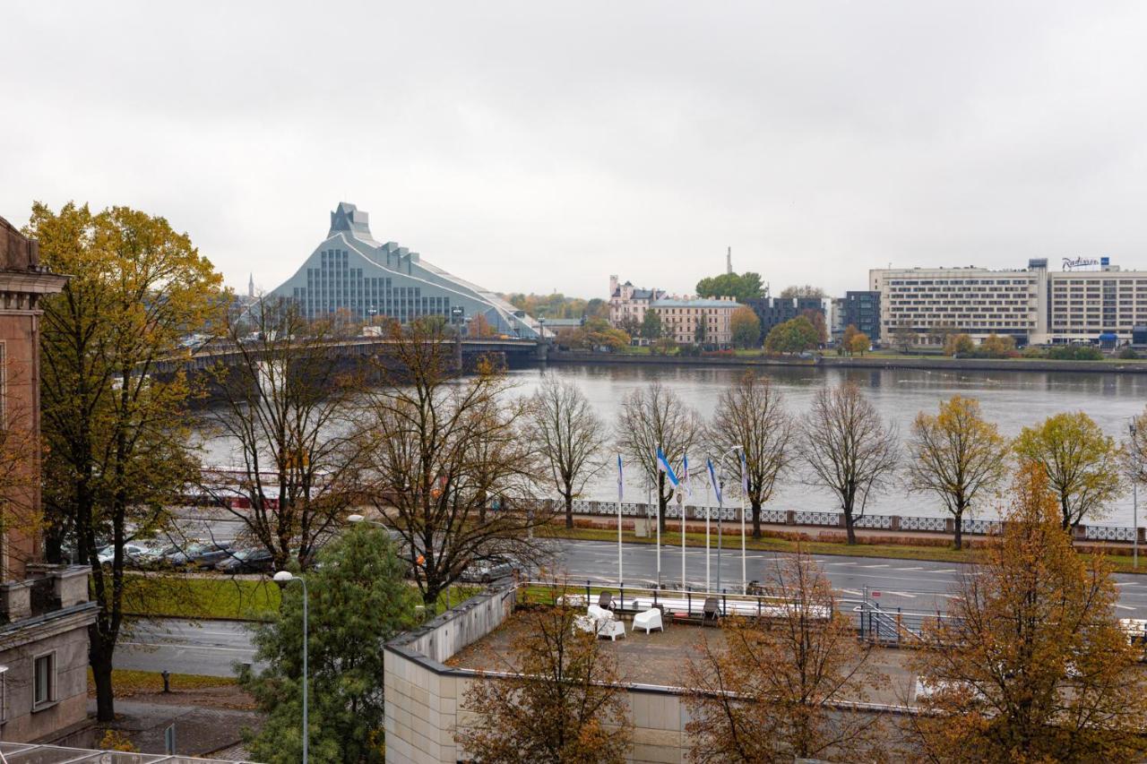 Old Two Floor Palasta Loft With River View Riga