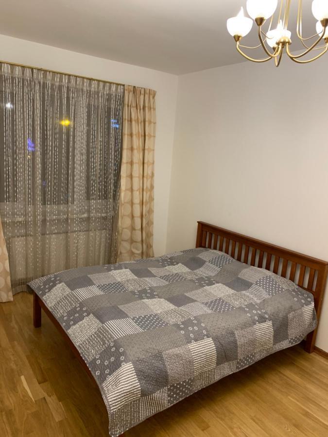 3 Bedrooms With Free Parking And River View Riga