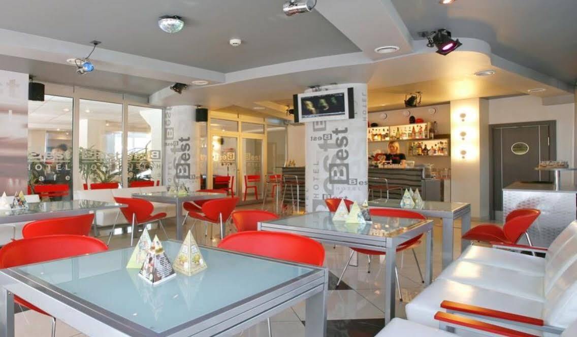 Hotel With Free Parking Riga
