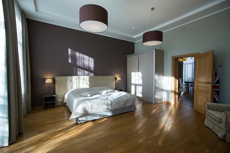 Lux - Ernesta, Free Parking Aparthotel Riga