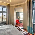 Grand Poet Hotel And Spa By Semarah