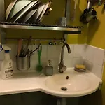 Cozy Condo For Up To 3 Travellers, With Kitchen And Bath