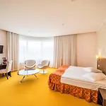 Rija Vef Hotel With Free Parking