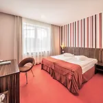 Rija Vef Hotel With Free Parking