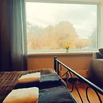 Homey Nest In Riga Midtown Center, Up To 4 Guests, Steps From The Park, Free Parking