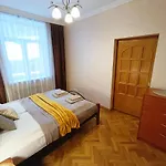 Old Town Retreat With Stunning Views 2 Bedroom Apartment Nearby The Church Of Saint Peter