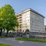 #1 Luxury Jacuzzi Penthouse In Quiet Centre Riga