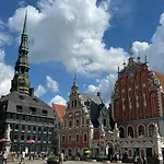 Perfect Location Apartment Old Town