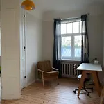 Charming And Spacious Apartment In The Embassy Area