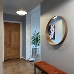 Charming And Spacious Apartment In The Embassy Area