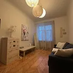 Cozy Apartment- Self Check- In
