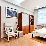 2-Level Apartment Close To Old City