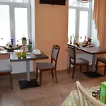 Gogol Park Rooms
