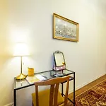 Stories Writer\'S Ap 40Sqm Renovated Free Parking