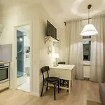 Renovated Apartment In Riga Center