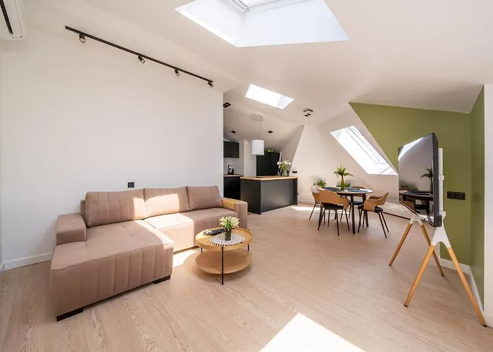 New Flat With Free Underground Parking And Air Conditioning