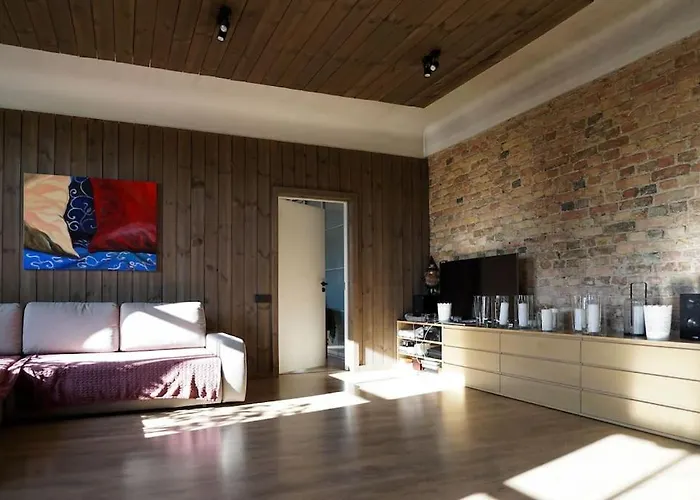 Cozy Apart. For Holidays Or Work