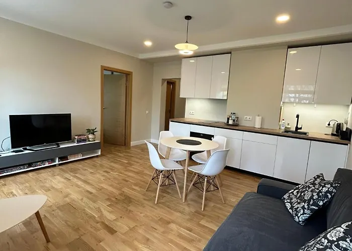 Pine Cone Cozy Apartment