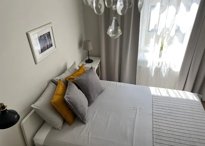 Renovated Apartment In Riga Center