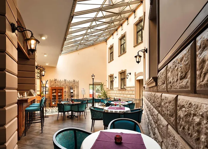 City Hotel Teater