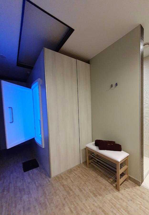 Hotel Float - Baltic Biggest Floating Center Riga