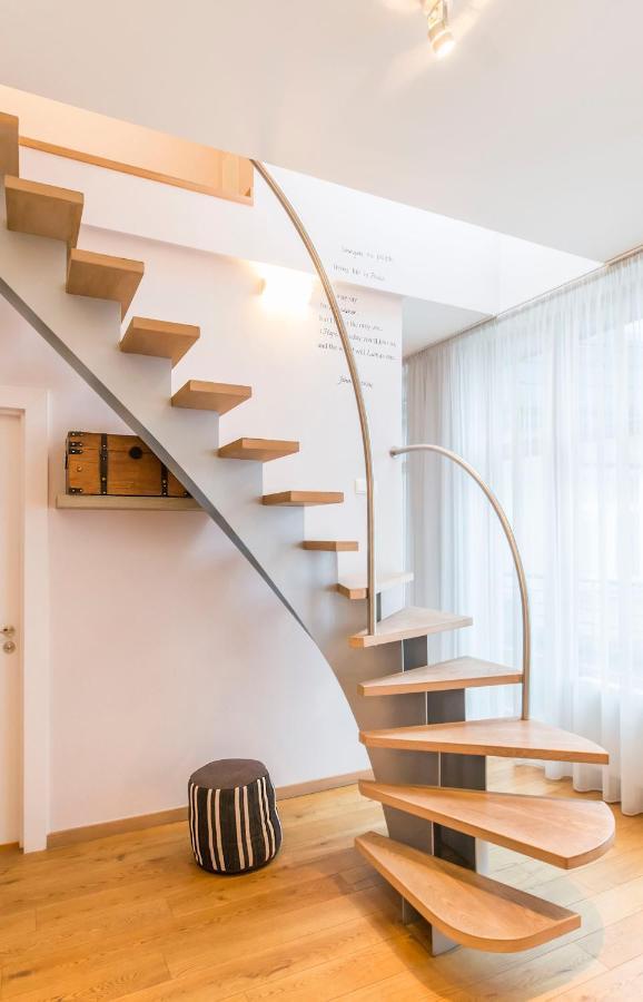 Apartment 2-level Penthouse With Terrace And Free Parking *