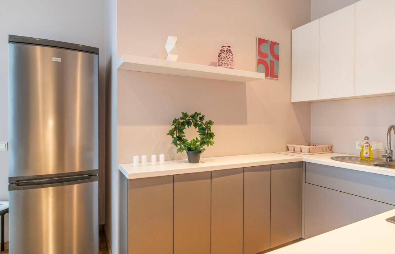 2-level Penthouse With Terrace And Free Parking Apartment *