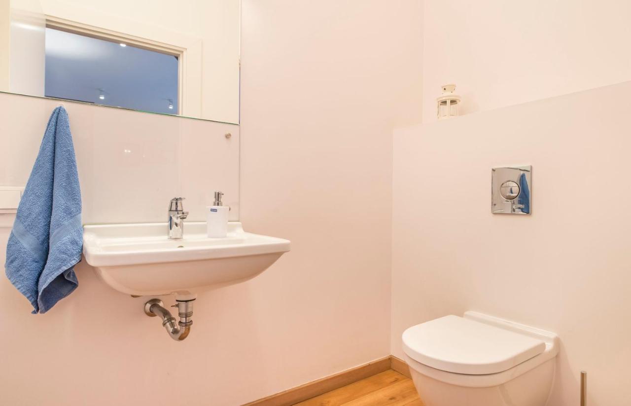 2-level Penthouse With Terrace And Free Parking *