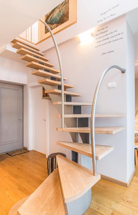 2-level Penthouse With Terrace And Free Parking *