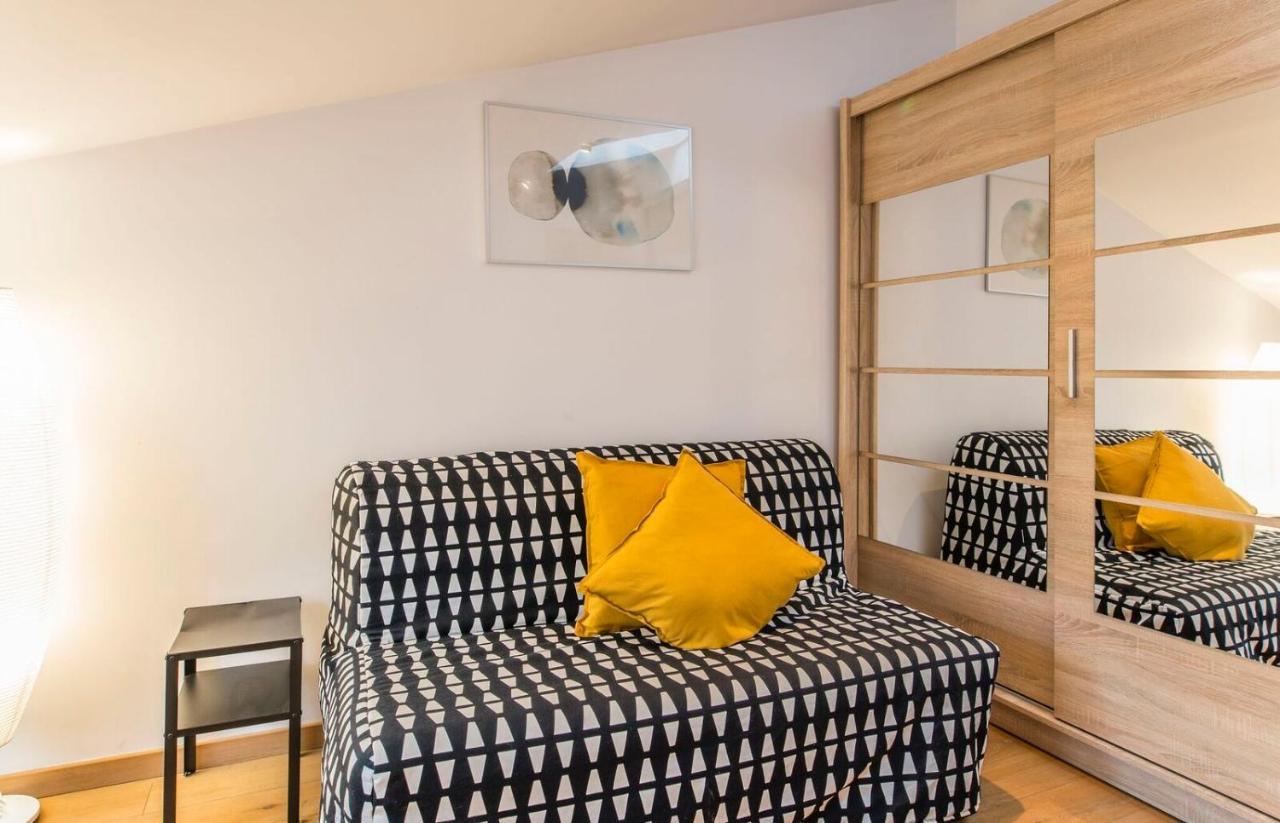 2-level Penthouse With Terrace And Free Parking