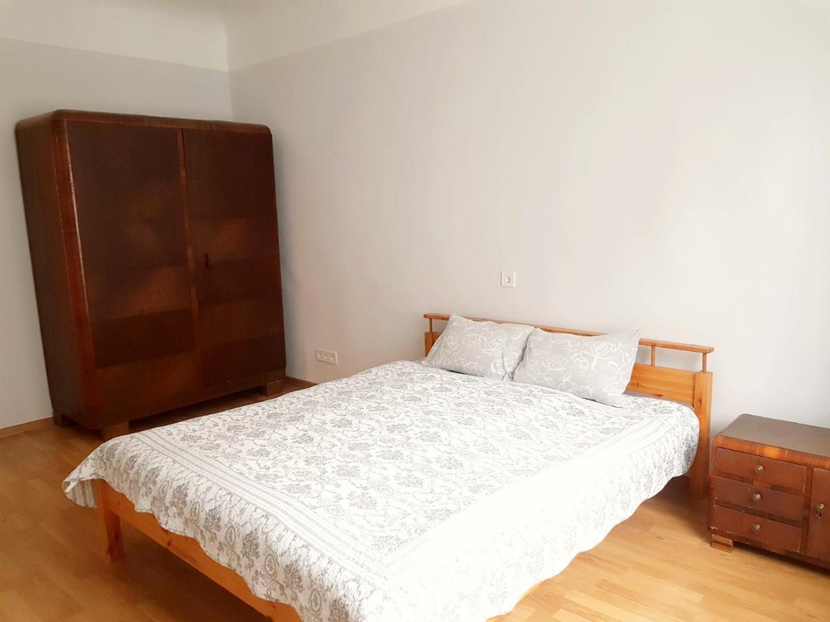 Midsummer House, Cozy And Comfortable In Riika