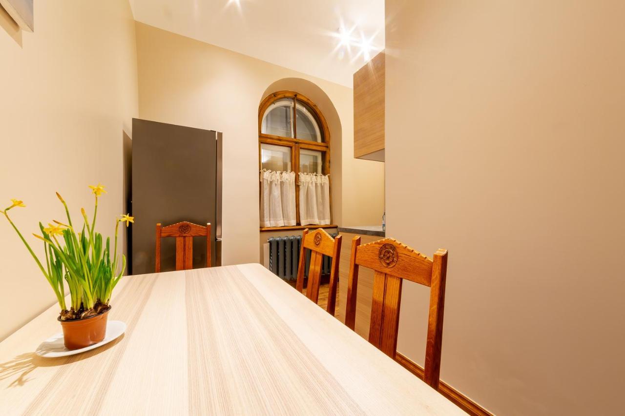 Korter Cozy Storie's Ap, 47sqm, Renovated 2020, Free Parking *