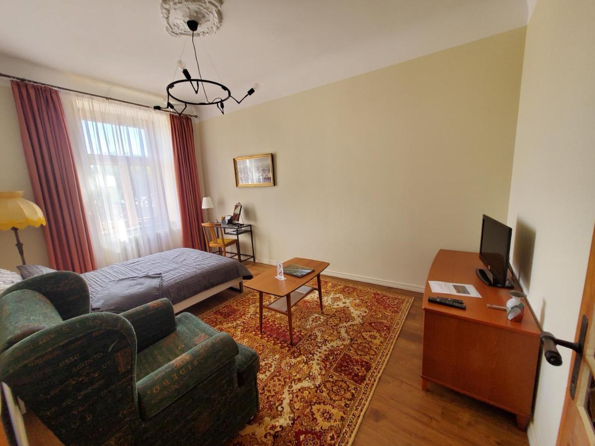 Stories Writer's Ap 40sqm Renovated Free Parking * Riga