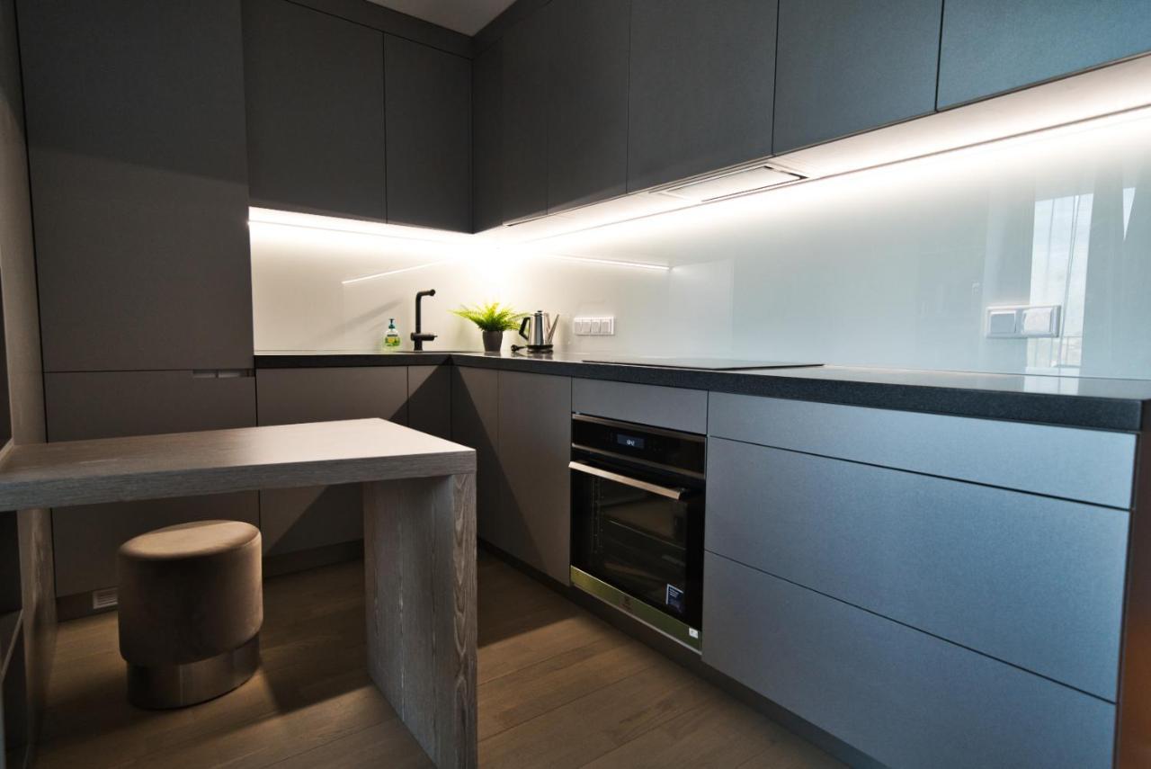 Apartment Urban Oasis: Fitness-focused With Views Riga