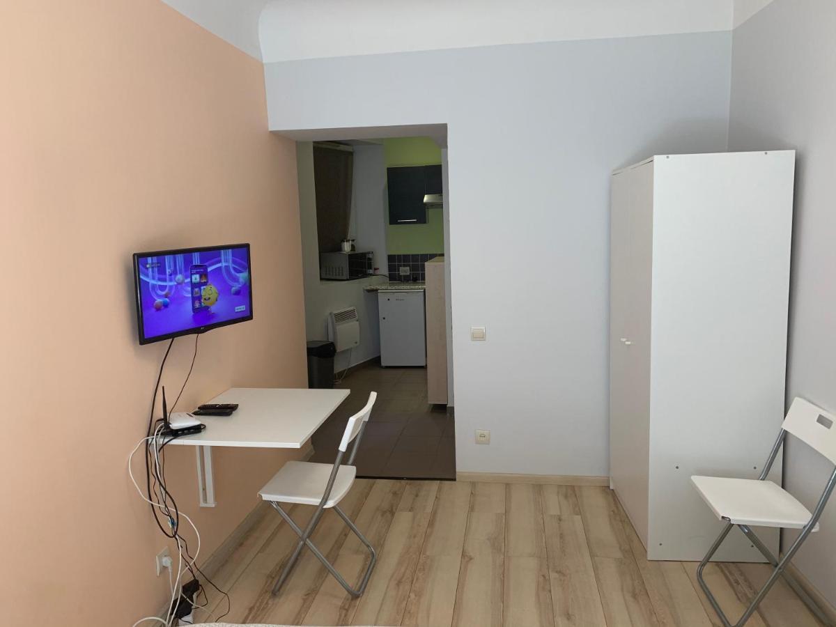 Riverside Promenade S Apartment *