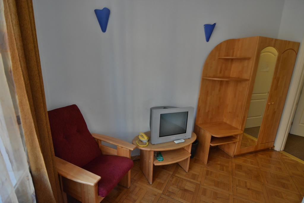 Hotel Multilux 2*