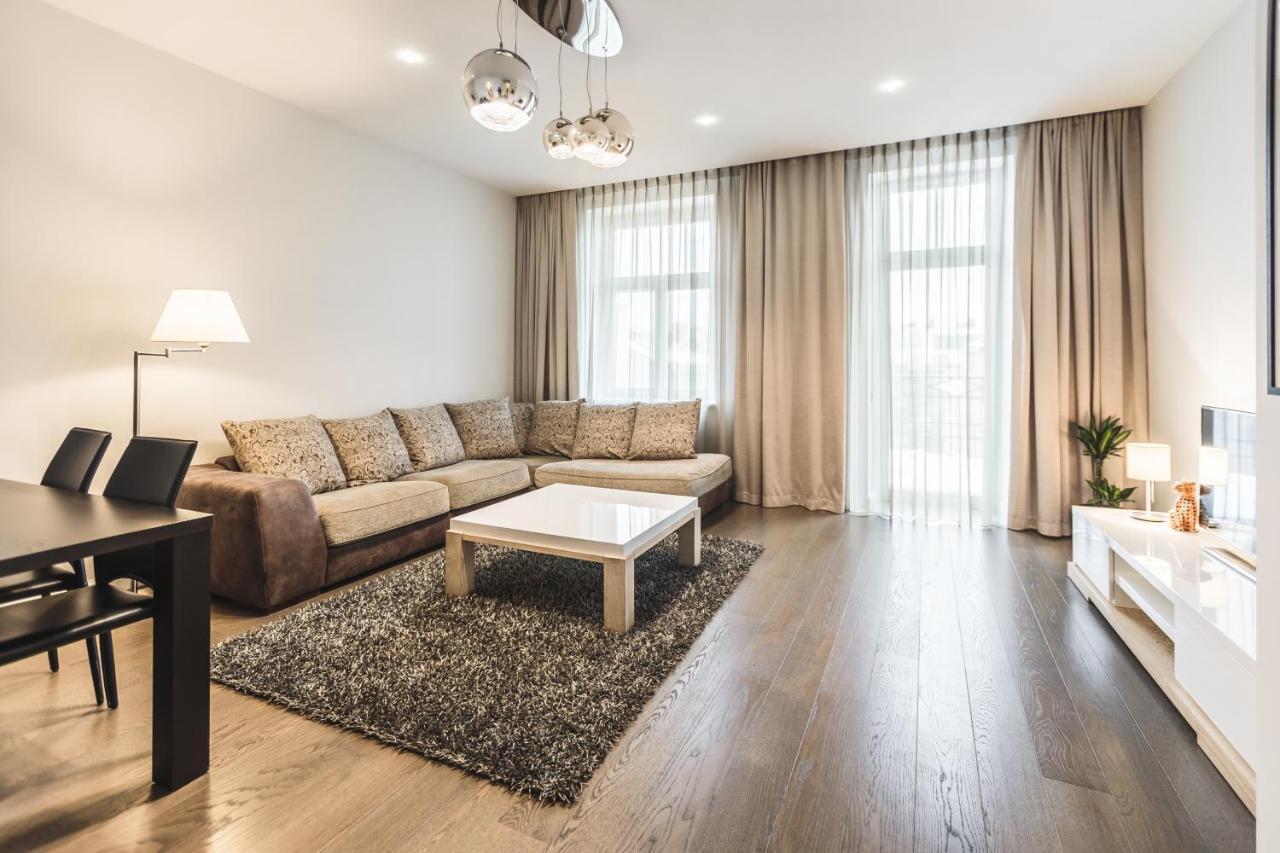 Khách sạn hẻo lánh Lux - Skolas Riga
