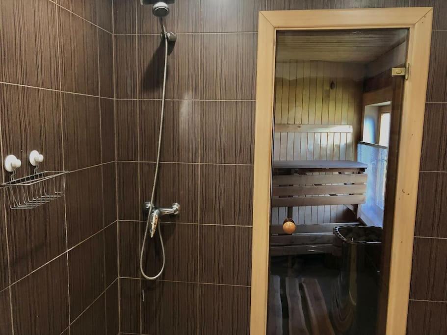 Nhà nghỉ Mangalsala With Sauna Riga