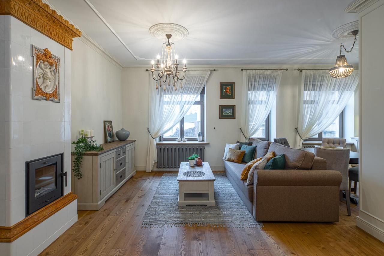 Apartment Dzirnavu 2 Bedroom Riga