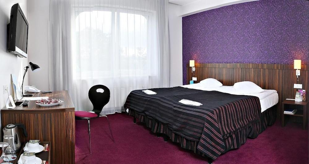 Hotel Rija Vef With Free Parking Riga