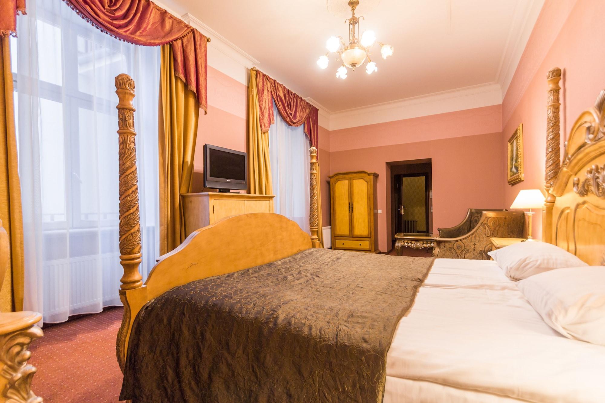 Hotel Garden Palace 4*