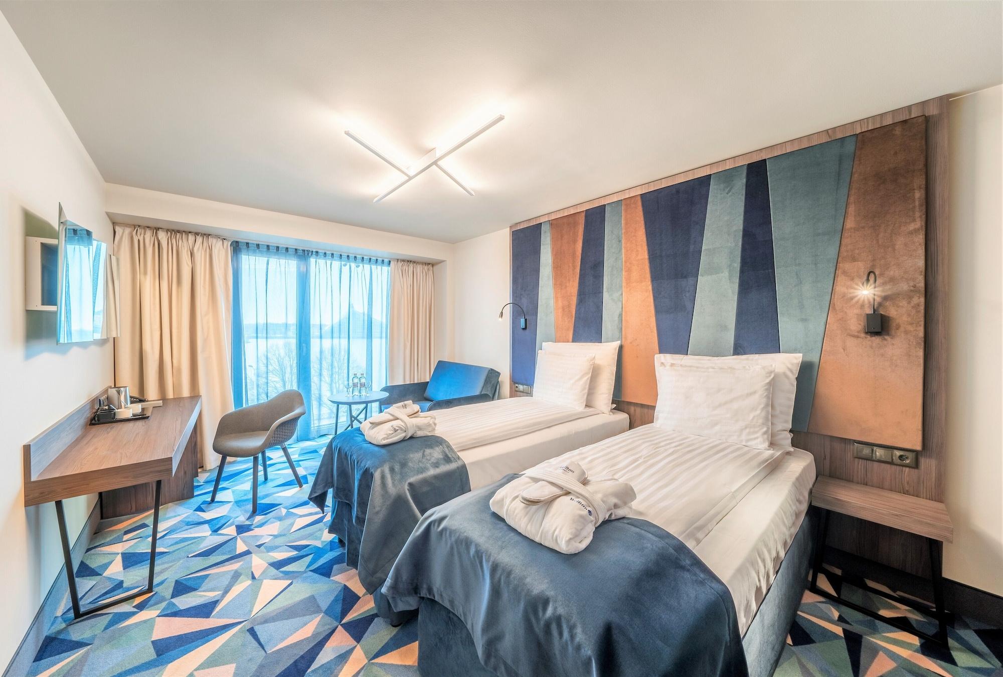 Wellton Riverside Hotel 4*