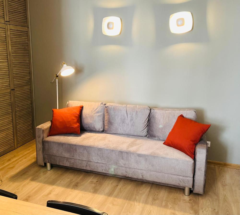 Library House Quiet&compact 2 Rooms&beds Riga