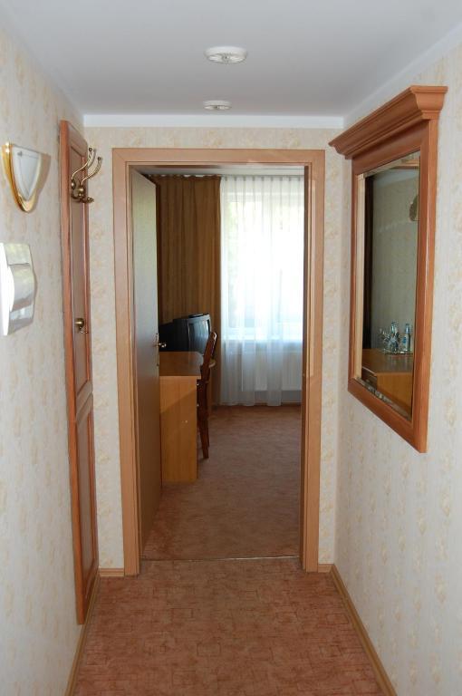 Linovo With Free Parking 3* Riga