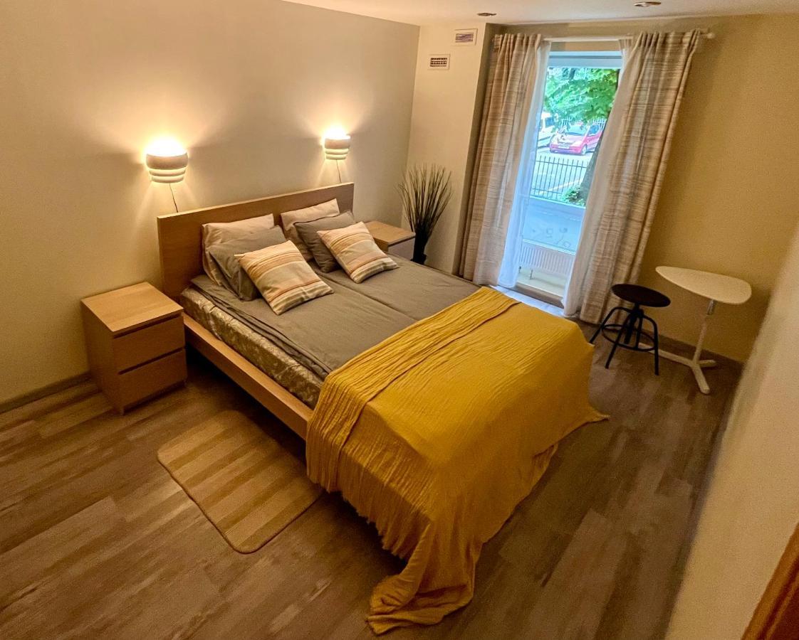 Cozy Vibes Like It Is Quiet With Three Bedrooms *