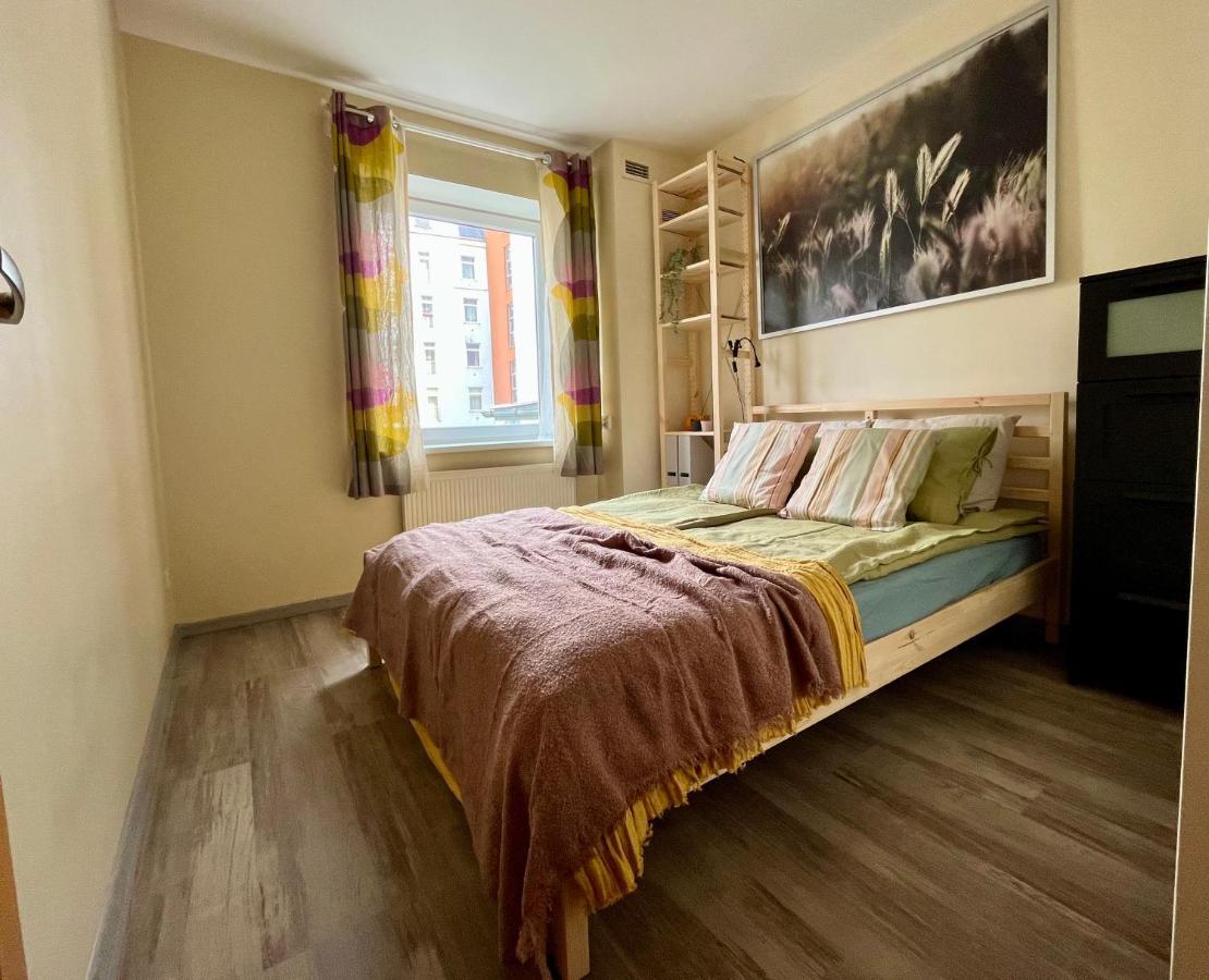 Cozy Vibes Like It Is Quiet With Three Bedrooms Apartment