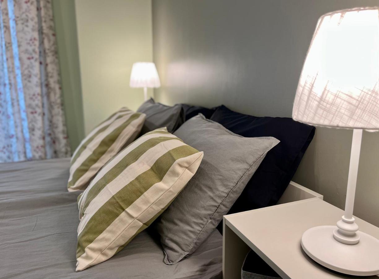 Cozy Vibes Like It Is Quiet With Three Bedrooms Apartment